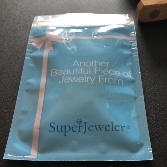 24k overlay leaf earrings - Picture 4 of 4